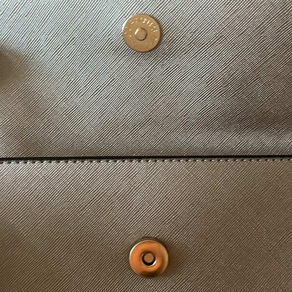 Lovevook Wristlet - Picture 5 of 7